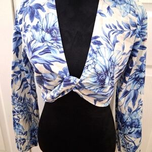 H&M Linen Blend Floral Crop Top    Size S